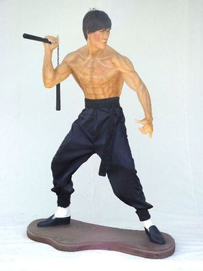 Kung-Fu Kämpfer lebensgroß 180cm für draußen aus GFK