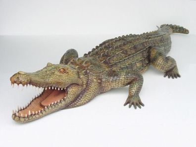 Krokodil lebensgroß für draußen aus GFK