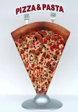 Pizzastück als Werbeaufsteller übergroß XXL 156cm für draußen aus GFK