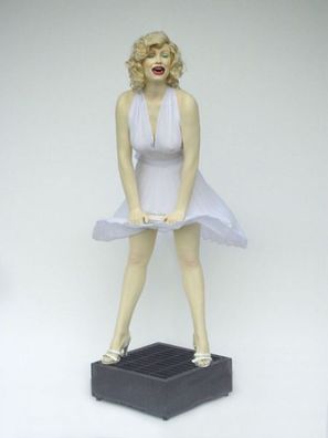 Marilyn Monroe Double über Gebläse lebensgroß 184cm für draußen aus GFK