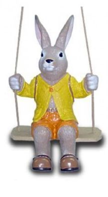 Osterhase auf Schaukel lebensgroß 40cm für draußen aus Polyresin