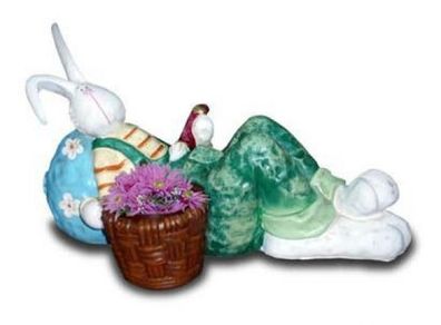 Osterhase liegend mit Pflanzgefäß mit Aufbewahrungsmöglichkeit lebensgroß 44cm für dr