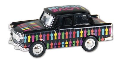 Trabi Trabant I Love Berlin bunt, Modellauto DDR Metall 12 cm, NEU