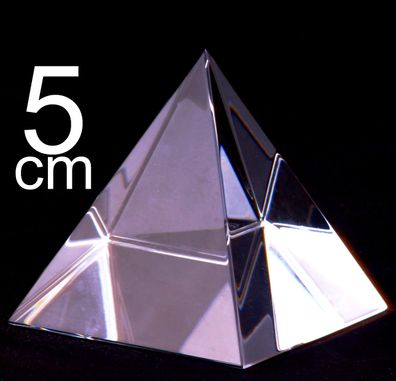 106- klare Pyramide 5 cm aus Kristallglas Feng Shui Glas Lichtbrecher Deko