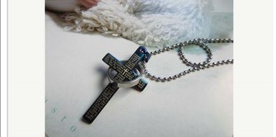 Halskette mit Kreuz Kette Kruzifix mit Ring Anhänger Cross Jesus Trendy Unisex