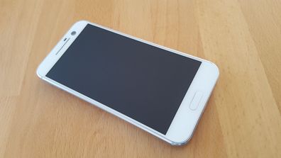 HTC 10 32GB glacier silver / brandingfrei + simlockfrei * * Top Zustand* *