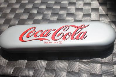 Patronenfüller "Coca-Cola"; Patronen-Füllfederhalter, M-Feder, rot, in Metallbox