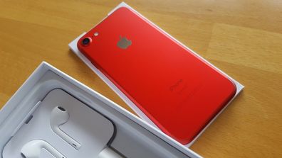 Apple iPhone 7 128GB Rot / red simlockfrei & iCloudfrei & neuwertig & foliert / top