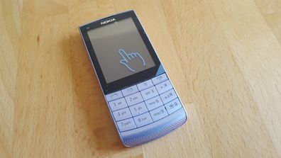 Nokia X3-02 Touch & Type neuwertig / Lila - Lilac / Smartphone / Top