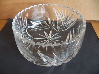 Glasschale Salatschale schwer Blumen als Relief ca. 17,5 cm Ø