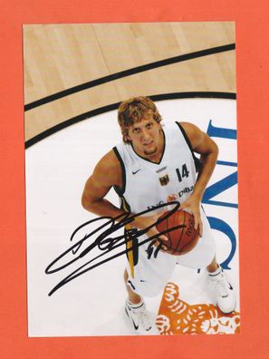 Dirk Nowitzki (deutscher Basketballspieler) - persönlich signiert (5)