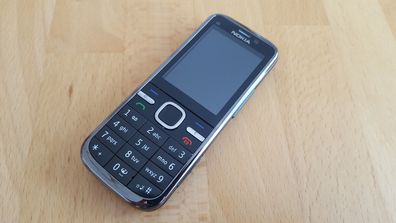Nokia C5-00 > Schwarz / ohne Simlock / neuwertig / TOPP !!!