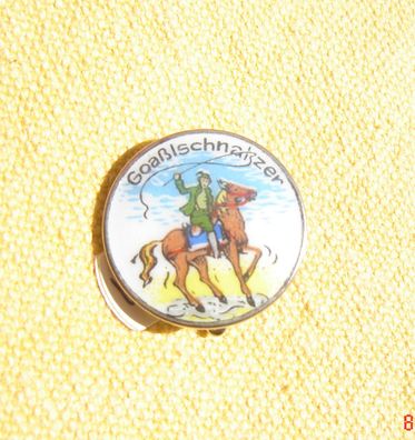 Anstecknadel Brosche Goaßlschnoiza auf Pferd emailliert Bayern