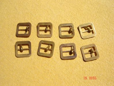 8 Stück kleine Gürtelschließe 2 x 2 cm Metall messingfarben antik