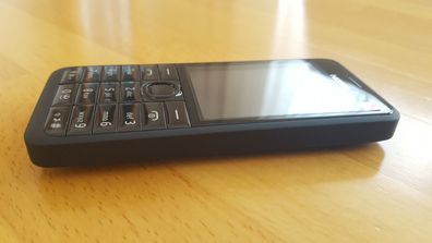 Nokia 301 / Nokia Asha 301 in Schwarz / ohne Simlock / neuwertig / TOPP