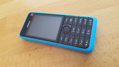 Nokia 301 > Nokia Asha 301 in Blau / Cyan / ohne Simlock / neuwertig / TOPP !!!