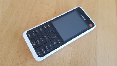 Nokia 301 > Nokia Asha 301 in Weiss / white / ohne Simlock / neuwertig / TOPP !!!