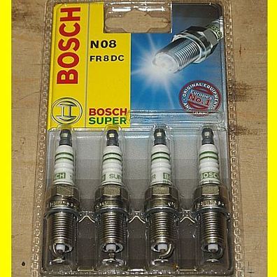 4 Zündkerzen Bosch FR8DC - Neu - OVP !