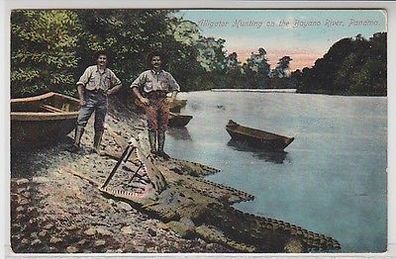62108 Ak Panama Alligator Hunting on the Bayano River um 1910