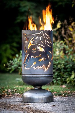 Feuerkorb Wolf seitlich Gasflasche Lagerfeuer Gartenfeuer Feuerflair