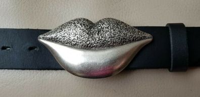 Umjubelt Kiss Mund silber matt Gürtelschnalle Gürtelschließe Buckle 10,5x5cm