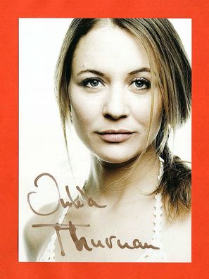 Julia Thurnau - ( deutsche Schauspielerin ) - persönlich sig. Autogrammkarte