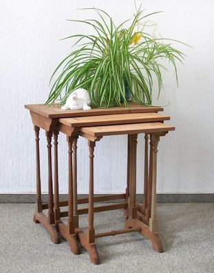Beistelltisch Blumentisch Tisch Set 3 tlg. Holz Natur Jugend Stil