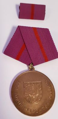 DDR Zivilverteidigung Medaille Für treue Pflichterfüllung.