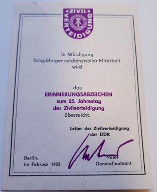 Urkunde für Erinnerungsabzeichen zum 25. Jahrestag der Zivilverteidigung
