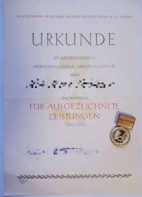 Abzeichen Für ausgezeichnete Leistungen 1962 mit Urkunde