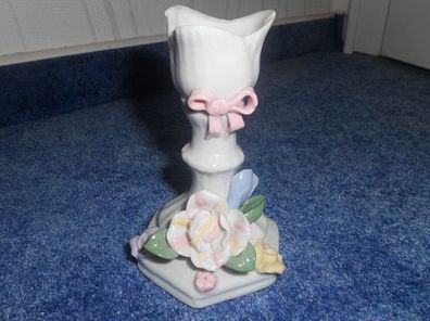 Kerzenhalter aus Porzellan mit Porzellandekor - weiße Blume