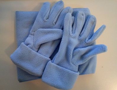 Kuscheliges Winterset aus Microfleece Set Schal Handschuh hellblau