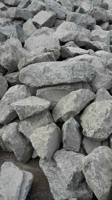 Basalt Steine 200 - 400 mm anthrazit - Aquarium Teichbau Böschungssteine
