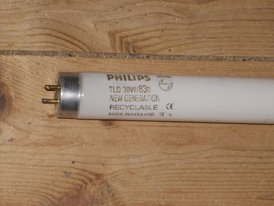 104 105 cm PHiLips TLD 38w/830 New Generation Recyclable Made in Holland CE