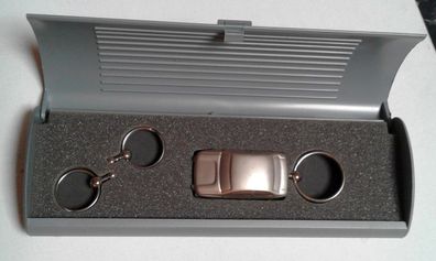 Schlüsselanhänger AUTO mit LED-Lampe + 3 Wechsel-Schlüsselringe im Geschenketui
