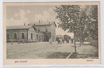 53157 Ak Bad Lausick Bahnhof mit Kutsche davor um 1930