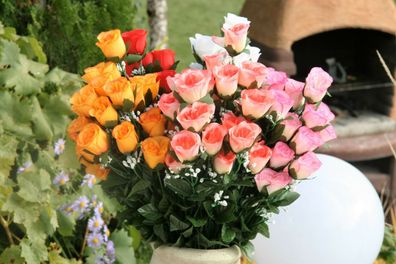 Posten-Kunstblumen,Kranz mit Rosen und Gypsophila Kerzenringe 25 cm Farbe gelb 