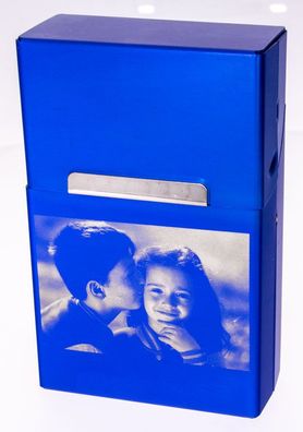 Zigarettenbox Aluminium blau mit Fotogravur