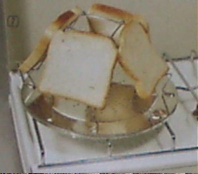 Camping - Toaster für den Gas Kocher für 4 Brotscheiben 241309Lg Neu