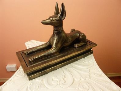 Anubis Hund Mythologie Antik Ägypten Schakal Statue Figur Stuckgips Bronze Effekt