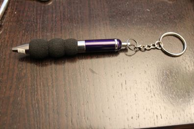 Kugelschreiber "Pocket"; Ballpoint Pen; Gummigriffstück, lila, mit Kette