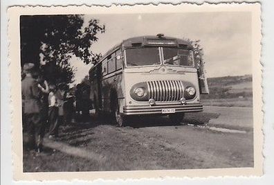 42754 Foto uralter Bus um 1940