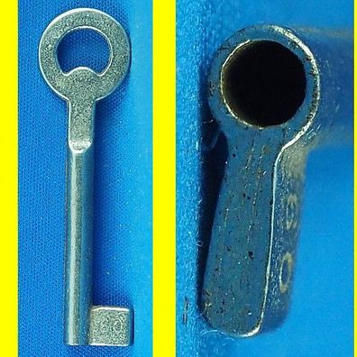 Börkey Möbelschlüssel vernickelt, Länge 60 mm, Bart 8 x 7 mm, Halm 5mm gebohrt 3,4 mm