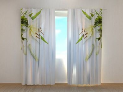 Fotogardine Lilie auf weiß, Fotovorhang mit Motiv, Fotodruck, Gardine auf Maß