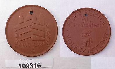 DDR Medaille aus Meissner Porzellan 30. Pressefest Schweriner Volkszeitung 1985
