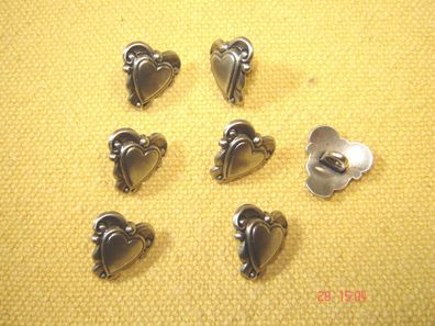 7 Knöpfe verziertes Herz Dirndlknopf 1,8 cm Herz altsilberfarben Trachtenknopf
