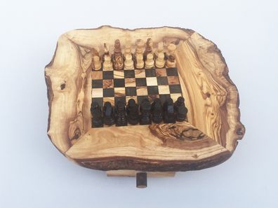 Schachspiel rustikal, Schachtisch Gr. S inkl. Schachfiguren aus Olivenholz Handarbeit