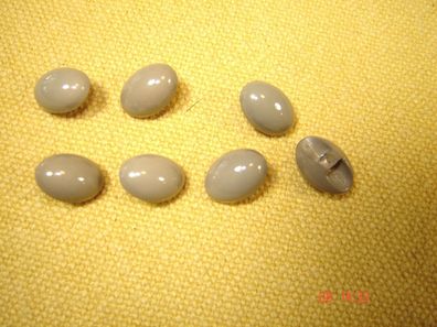 7 Knöpfe klein oval, wie Knebelknopf beige 1,2 cm Kunststoff Knöpfchen