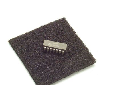 TTL 4 Bit Binär Zähler SN7493J Texas Instruments