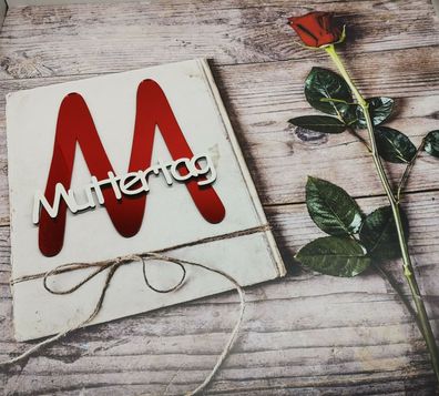Schriftzug Muttertag aus Holz in weiß mit rotem Spiegelacryl M - Mutter Tag Mama